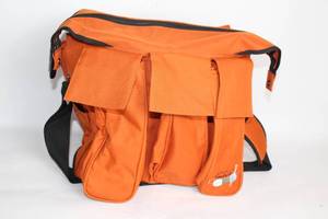lot 271 image: Orange Eagle Good to Go Multi-Pocket Shoulder Bag