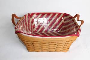 lot A-375 image: Longaberger Handmade Woven Basket with Fabric Liner