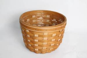 lot A-381 image: Longaberger Large Handmade Basket with Protector