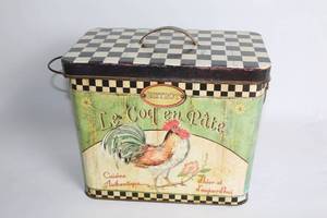 lot 391 image: Vintage French Decor Le Coq en Pte Metal Tin Box