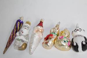 lot 429 image: Set of 7 Handcrafted Glass Christmas Ornaments