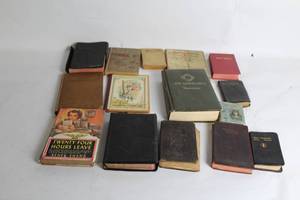 lot 472 image: Collection of 14 Vintage Hardcover Books and Bibles