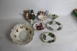 lot 480 image: Collection of Christmas Themed Porcelain Dinnerware and Decorations