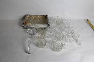 lot 482 image: Set of 23 Assorted Vintage Glass Cups with Serving Ladle
