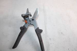 lot 294 image: Used Pica Professional Multi-Angle Hand Cutter