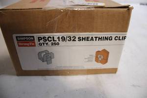lot 346 image: Box of 250 Simpson Strong-Tie PSCL1932 Sheathing Clips