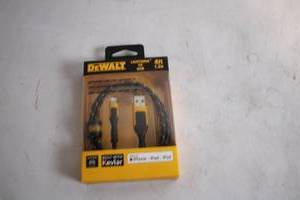lot 368 image: DEWALT 4ft Lightning to USB Cable