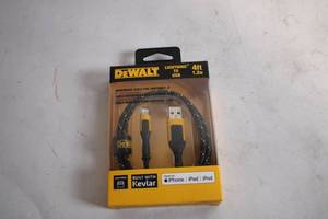 lot 370 image: 4ft DeWalt Lightning to USB Cable Built with Kevlar