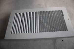 lot 396 image: White Metal Wall Ventilation Grille Cover