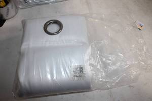 lot 431 image: Curtain Panel with Grommet, White, Size 52 x 84