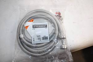 lot 447 image: Everbilt 4 ft Stainless Steel Washing Machine Hose 2 Pack