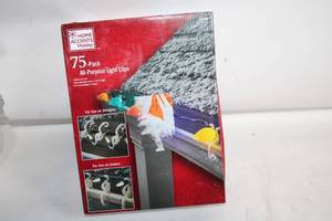 lot 451 image: Pack of 75 All-Purpose Light Clips for Outdoor Holiday Decorations