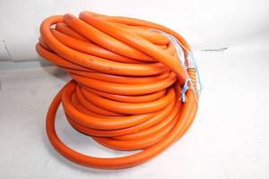 lot 275 image: Heavy Duty Industrial Orange Air Compressor Hose
