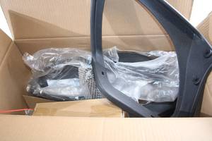 lot 78 image: Ergonomic Office Chair in Black with Assembly Instructions