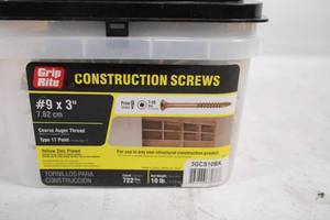 lot 181 image: Grip Rite 9 x 3 Construction Screws - 722 Pieces, Type 17 Auger Thread