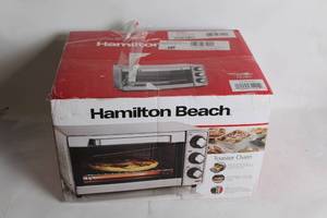 lot 9 image: Hamilton Beach Toaster Oven with Convection