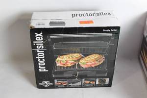lot 10 image: Proctor Silex Panini Grill Press with Nonstick Plates