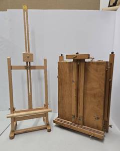 lot 53 image: Mabef Sketch Box Tabletop Artists Easel & Child Size Easel