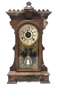 lot 57 image: Ornate Antique 1880s era WATERBURY Clock wCameo Pendulum