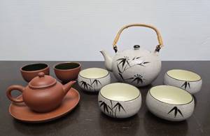 lot 68 image: 2 Very Nice Elegant Vintage Japanese Small Teapots wCups 