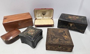 lot 89 image: Estate Lot of Vintage & Antique Boxes 