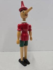 lot 91 image: Vintage German Carved Wood Jointed Pinocchio Figure