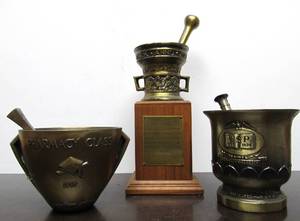 lot 36 image: (3 Sets) Vintage Solid Brass Pharmacy Mortar & Pestle Set #5
