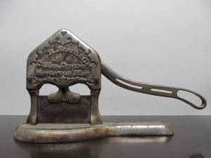 lot 46 image: Awesome Antique 1880s Produce  Tobacco Cutter from Geo R. Newell & Co. Minneapolis