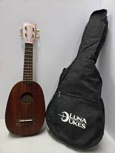 lot 109 image: New Unused MAKALA Ukulele Model MK-P wCase