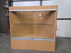 lot 120 image: 2-Tiered Glass Top Corner Display Cabinet Table