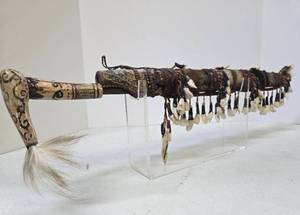lot 173 image: Highly Decorated Dayak Mandau Headhunters Sword