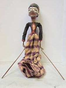 lot 174 image: Larger Old Indonesian Wood Puppet