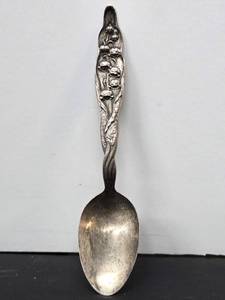 lot 182 image: Antique Sterling Silver Spoon