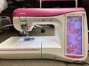 Quality Working BROTHER Laura Ashley NV5000 Sewing Machine