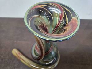 lot 235 image: Beautiful Handblown Art Glass Vase wMatching Sculptural Spiral Glass Stand