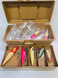 lot 247 image: Vintage Tackle Boxes wLures & Supplies