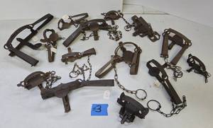lot 253 image: Lot of Vintage Animal Traps #3