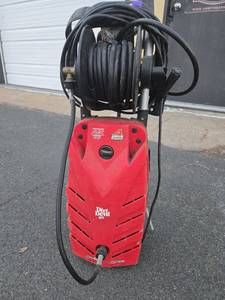 lot 292 image: Working DIRT DEVIL Pressure Flex 200 Plus Pressure Washer