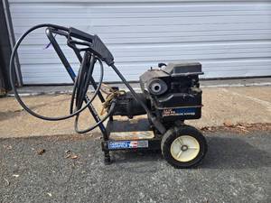 lot 302 image: Heavy Duty Campbell Hausfeld Model PW1450 Commercial Pressure Washer