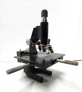 lot 190 image: Very Cool Vintage AO SPENCER Heavy Duty Commercial Grade Microscope