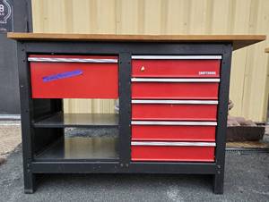 lot 337 image: Nice 6-Drawer Wood Top Craftsman Work Bench