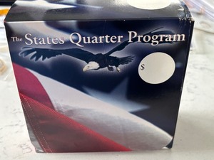 lot 26 image: 15 State Quarter Sets
