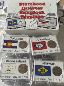lot 27 image: State Quarter Snaplock Displays