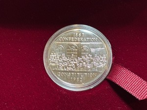 lot 36 image: 1982 Canada Silver Dollar Constitution