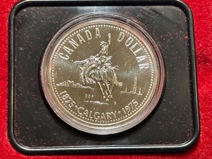 lot 43 image: 1975 Canada Silver Dollar Calgary