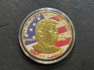 lot 59 image: Gold Layered Donald Trump Medallion