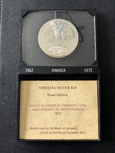 lot 100 image: 1972 Jamaica $10 Silver Coin