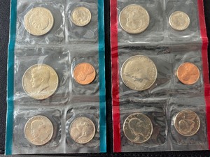 lot 131 image: 1979 P & D Mint Set