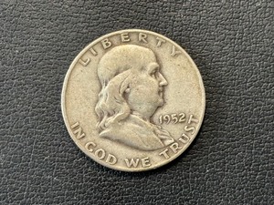 lot 18 image: 1952-D Franklin Half Dollar