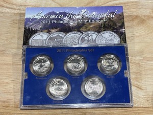 lot 70 image: 2011 America the Beautiful Set
